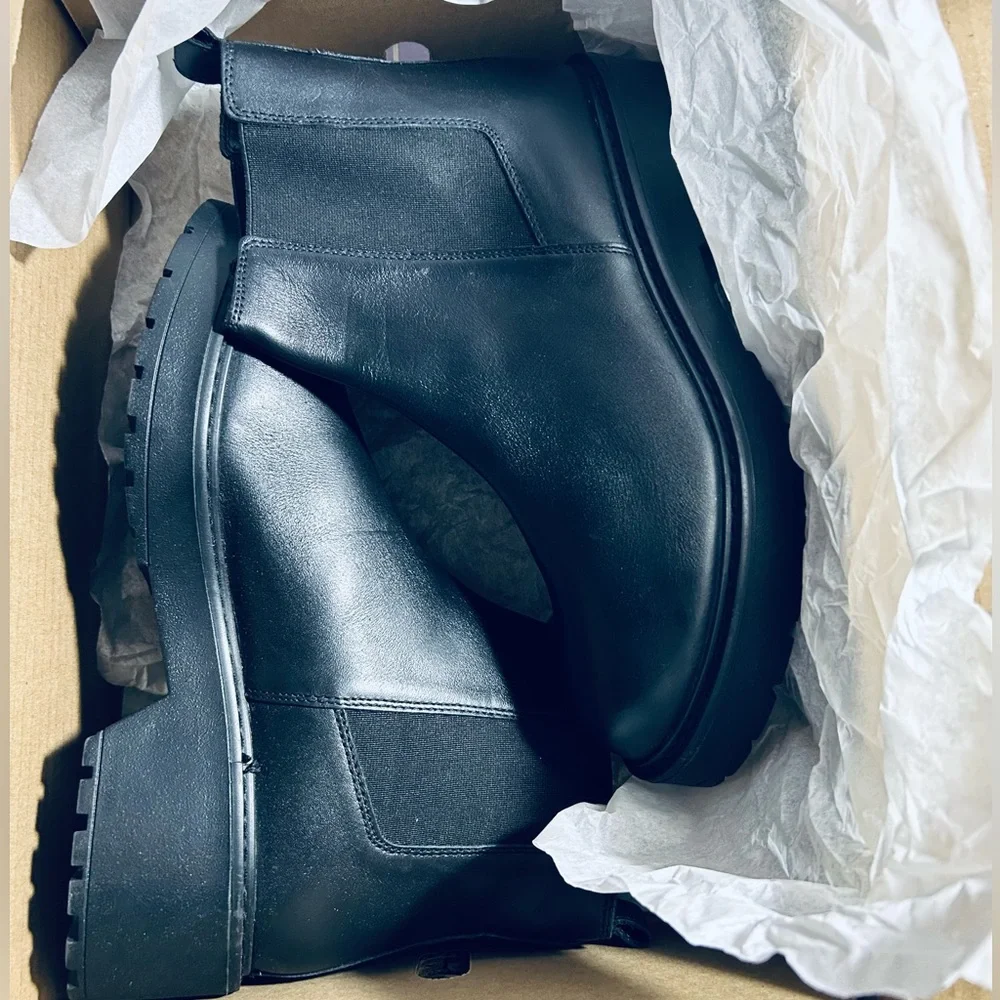 Steve Madden Black Ankle Boots - Picture 4 of 7